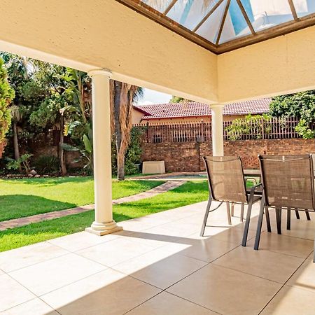 See You There Accommodation 1 Centurion Bagian luar foto