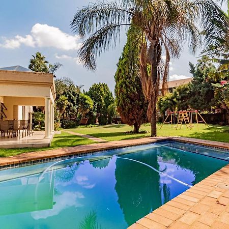 See You There Accommodation 1 Centurion Bagian luar foto