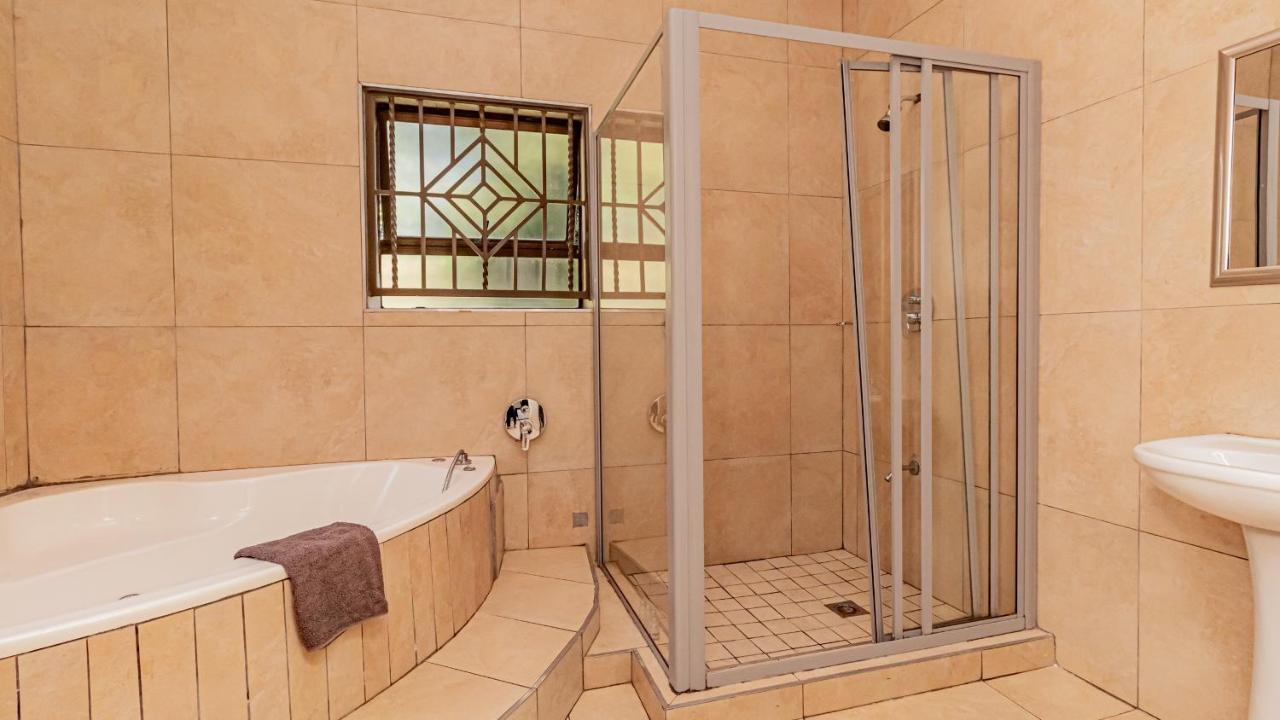See You There Accommodation 1 Centurion Bagian luar foto