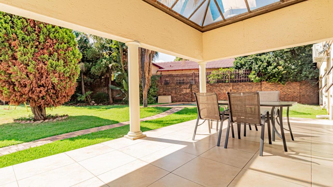 See You There Accommodation 1 Centurion Bagian luar foto