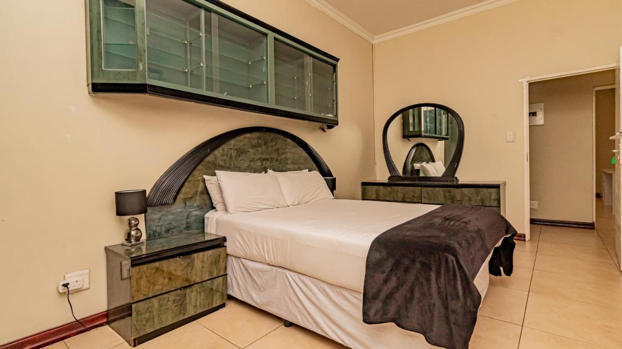 See You There Accommodation 1 Centurion Bagian luar foto