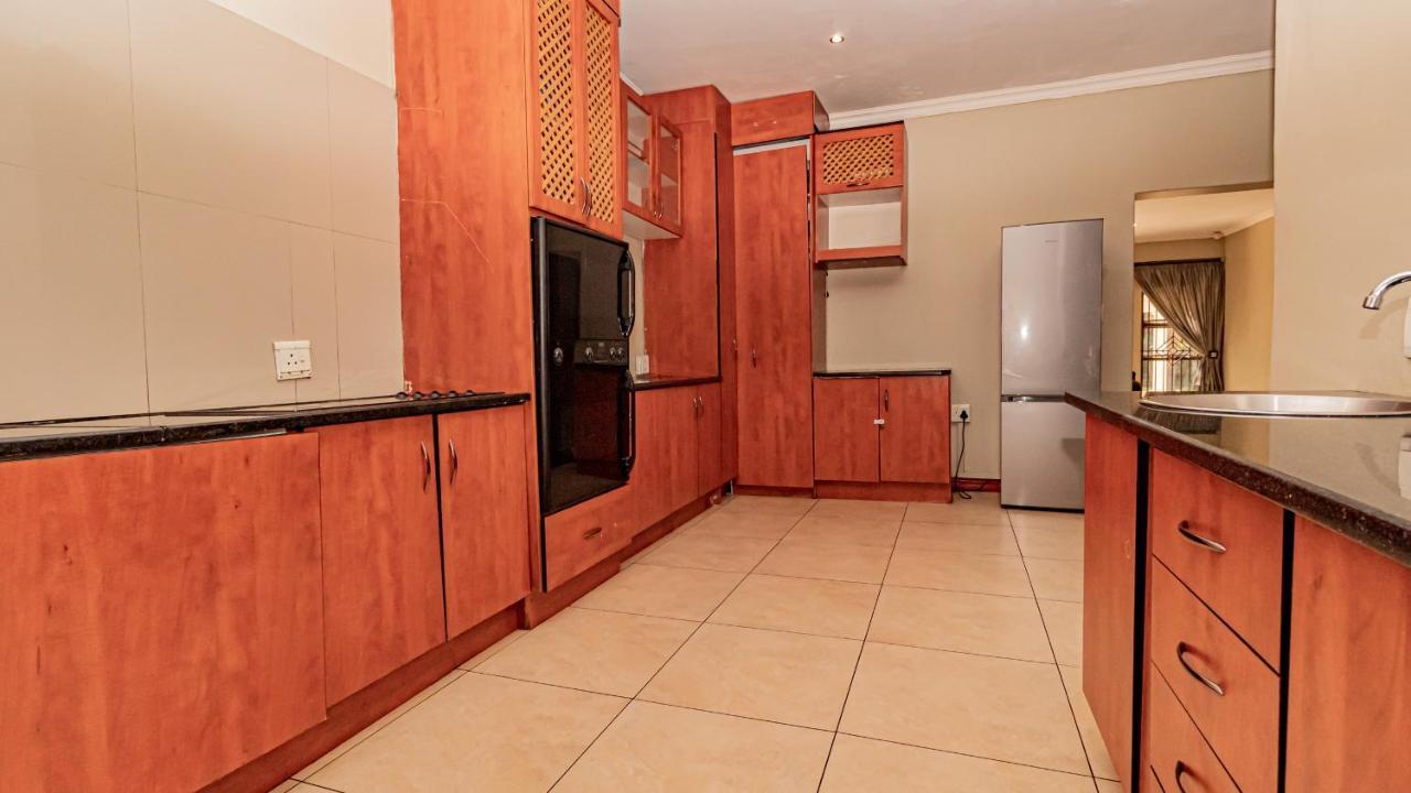 See You There Accommodation 1 Centurion Bagian luar foto