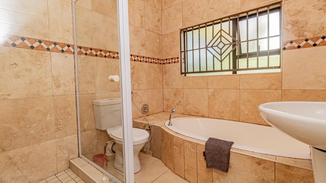 See You There Accommodation 1 Centurion Bagian luar foto