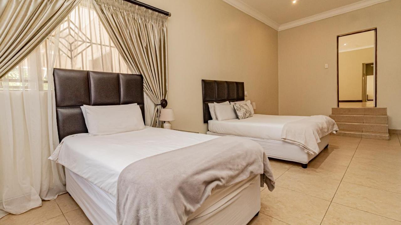 See You There Accommodation 1 Centurion Bagian luar foto